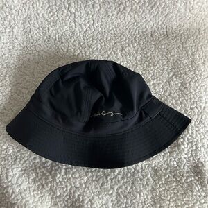 Adidas Reversible Black & Houndstooth Bucket Hat
